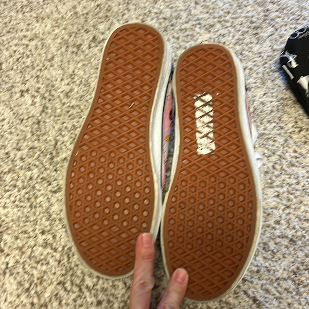 Almost new Disney Princess Vans. - Picture 3 of 8